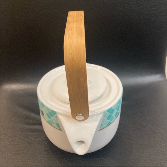 DAVID’S TEA Never Used Green Leaf Motif Gold Accent Wood Handle Tea  Pot - Picture 11 of 15